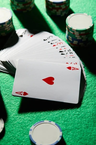 Live dealer table on smartphone